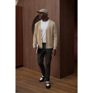 Uniqlo Mens Large Casual Vneck Button Brown Cardigan